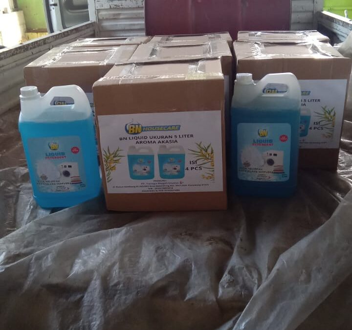 Pengiriman orderan 30 jerigen ukuran 5 liter ke Tangerang